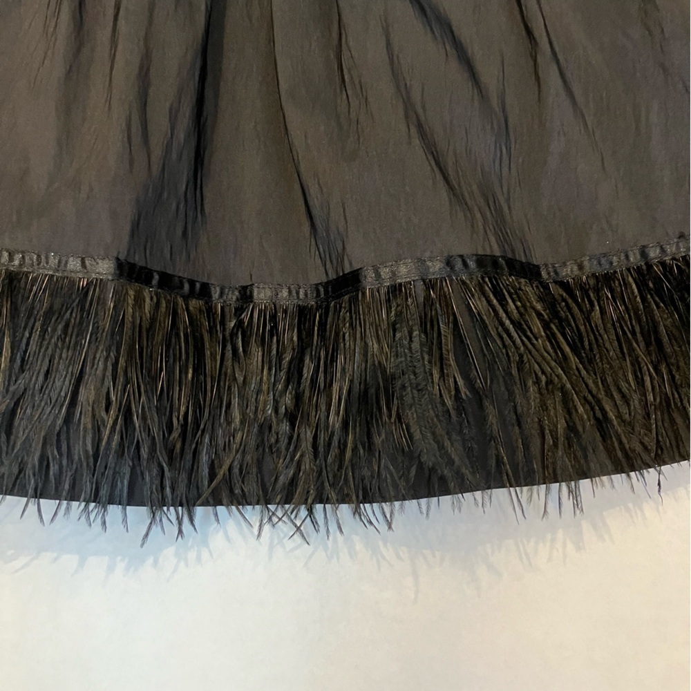 - S L Fashions black feather border party dress size 8 - Picture 5 of 10